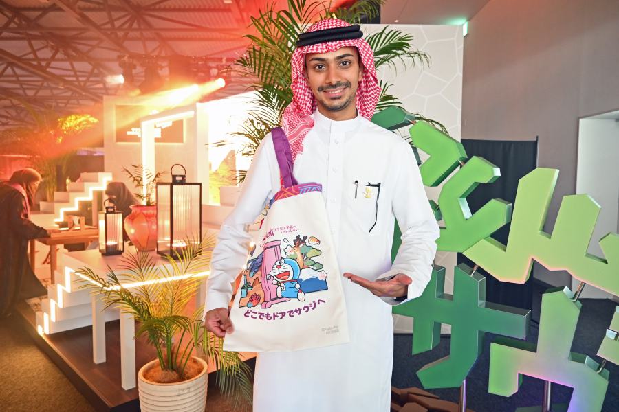 ドラえもん×万博サウジ」限定トートの無料配布、初日は瞬殺 | Lmaga.jp