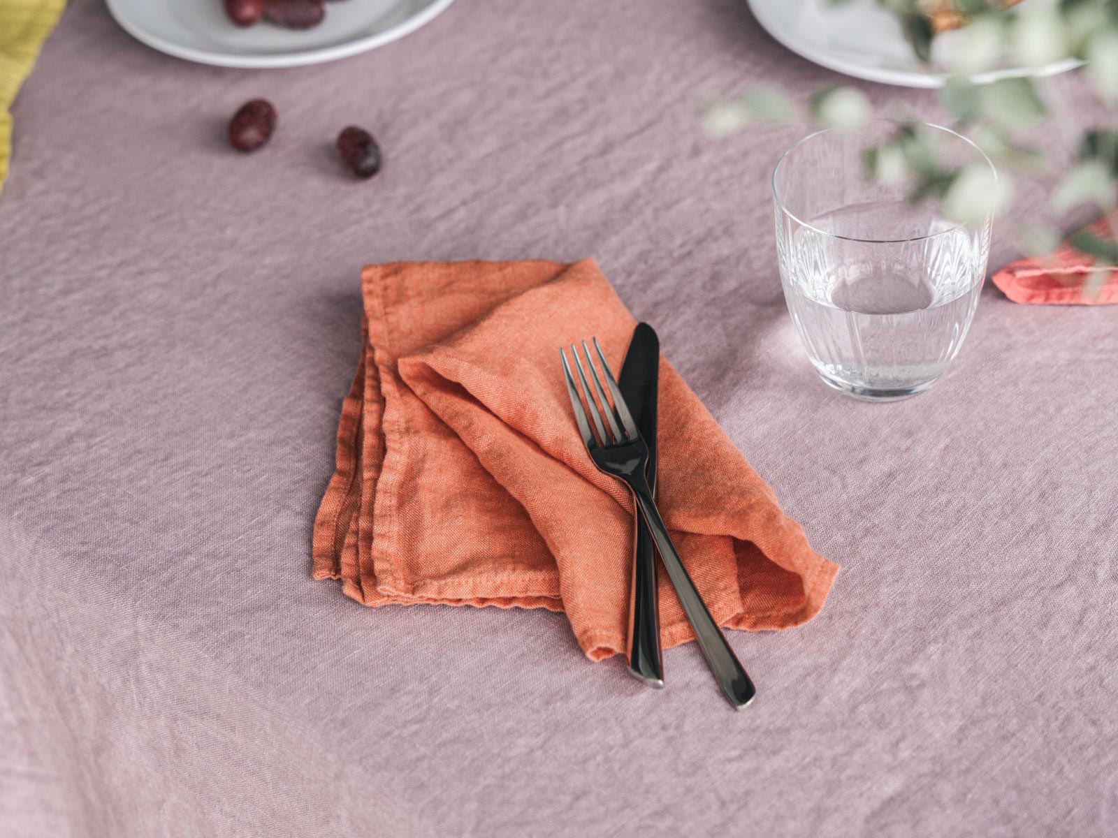 リネンのテーブルクロスで食卓を彩る | Lino e Lina ONLINE SHOP