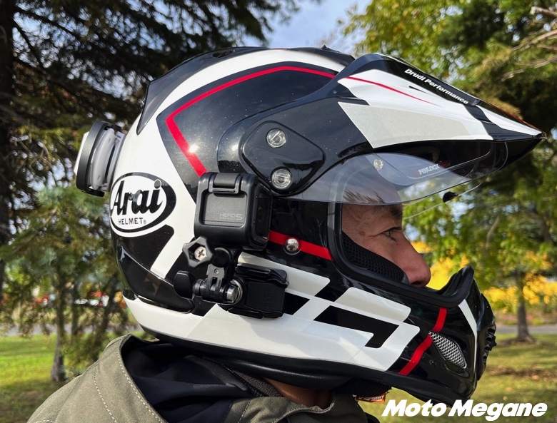 売り切れ続出のヘルメットスピーカー！？「addSound」の取り付けと