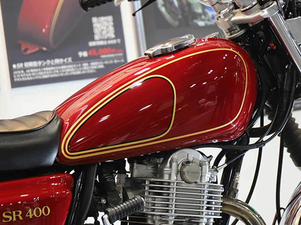 SR400FIユーザー必見！初期型ベースの「トラディショナルナロータンク