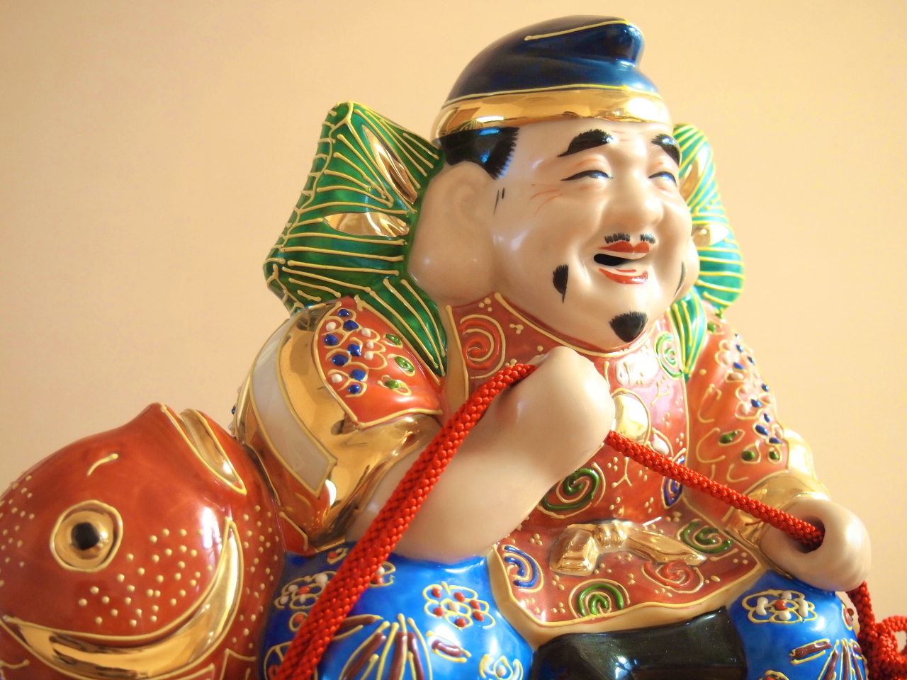 九谷焼 8号小槌のり戎 盛（布団付） 九谷焼マルヨネ 陶芸窯和陶房