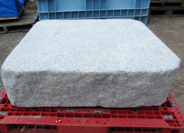 真壁石 沓脱石 94cm 銘石 茨城県産 真壁御影石 グレー 白御影 踏み石