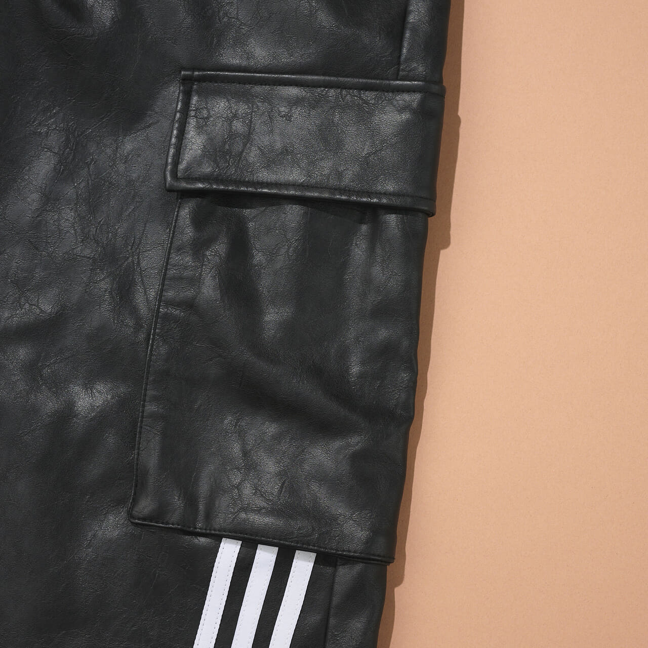 最後の1着…SNSで大バズだけど買えてよかった「アディダス」のワイド