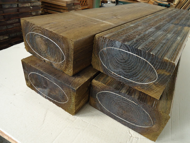 中古風新品枕木 国産杉ACQ注入枕木 黒色 or 茶色 塗装枕木