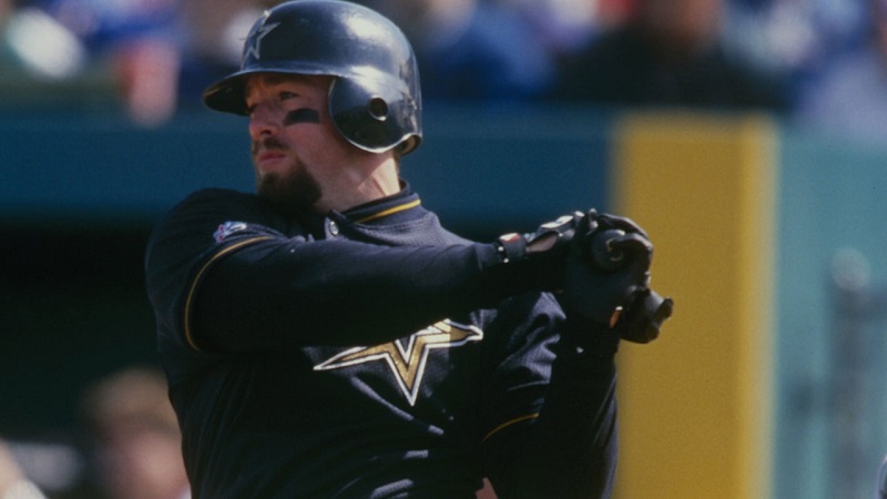 ベテラン救援投手の1カ月」とトレードされた強打者・バグウェル - MLB