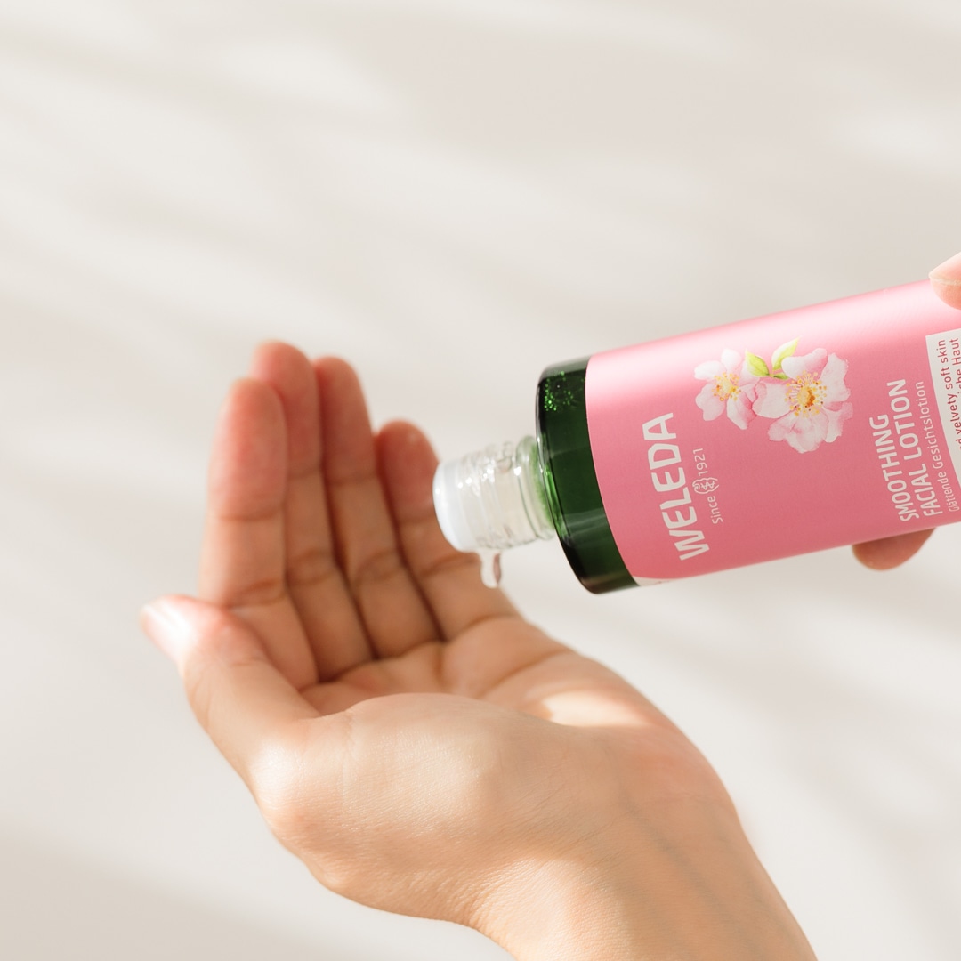 ヴェレダ ワイルドローズ スムージングローション: WELEDA