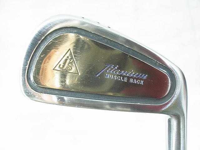 ジャンボ尾崎選手の息吹を感じる不朽の名作アイアン | J'sチタン