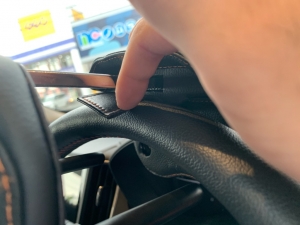 新商品「本革製ステアリングロック」のご紹介！！ - 香芝店スタッフ