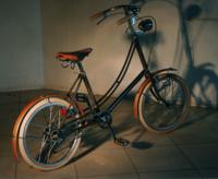 魔女の宅急便の自転車｜谷信雪｜ネットTAM