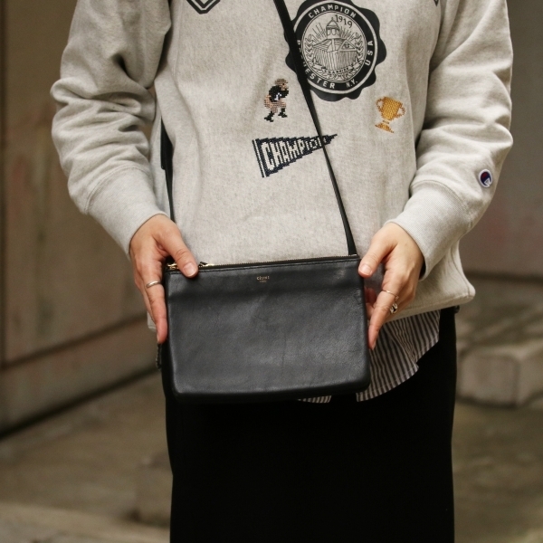 CELINE セリーヌ トリオ スモール ショルダーバッグ 中古(ブラック