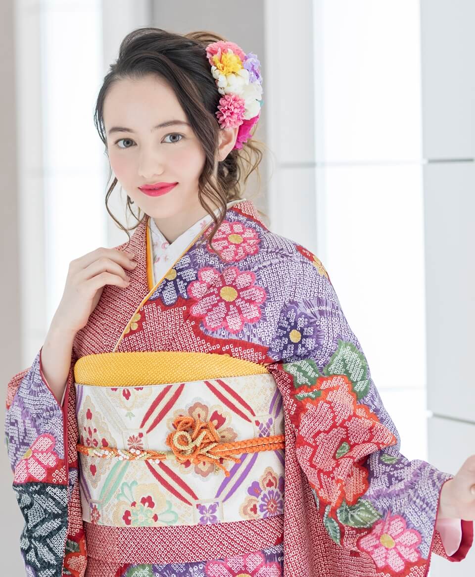 赤と黒に菊総絞り[FS0018] | 成人式振袖レンタル京都さがの館