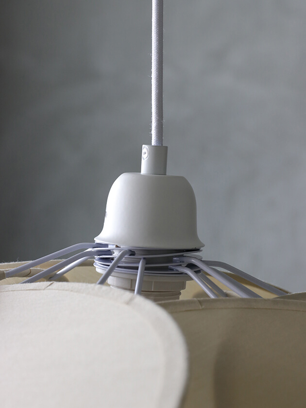 Opjet ParisペタルシェードランプEVASIONホワイトL- サラグレース-