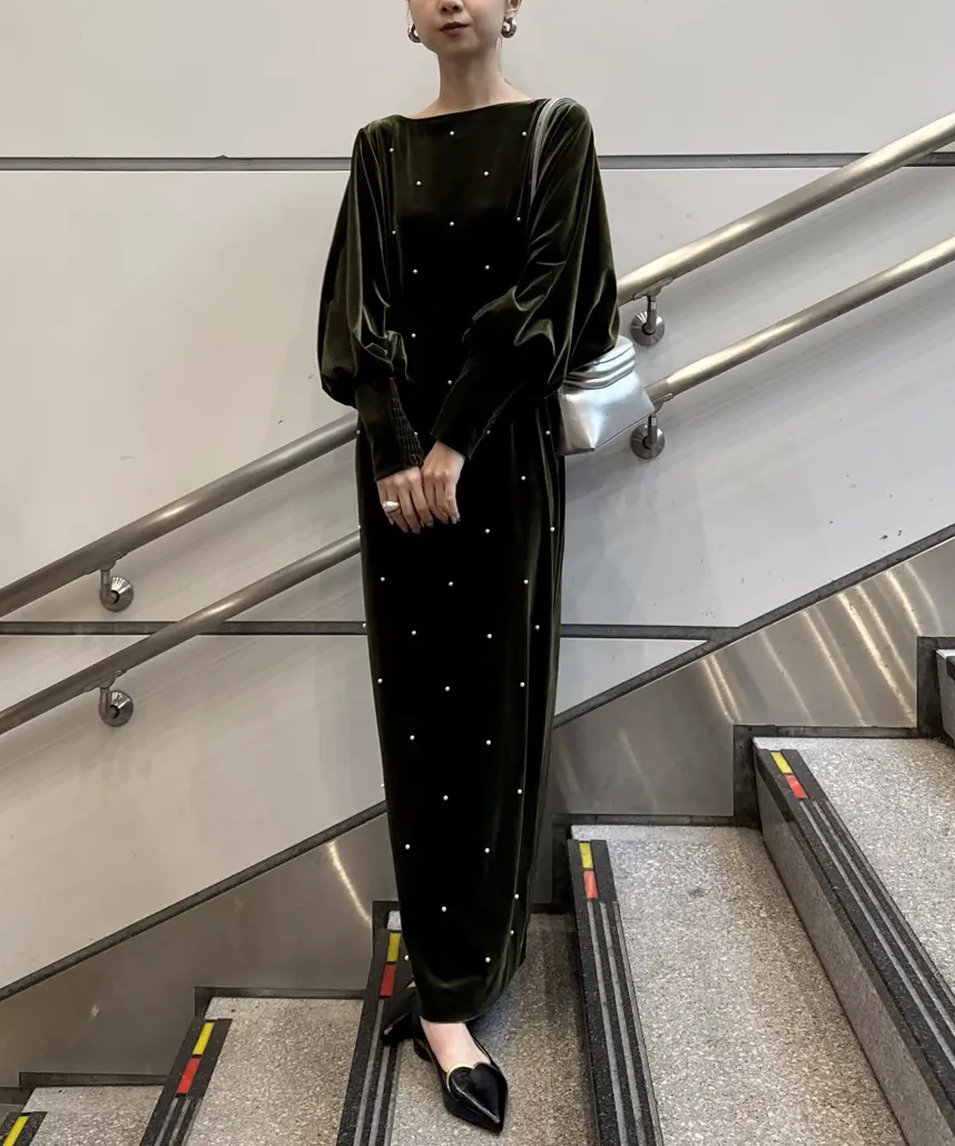 Mサイズ】BACK OPEN PEARL VELOUR DRESS Ameri VINTAGE（アメリ