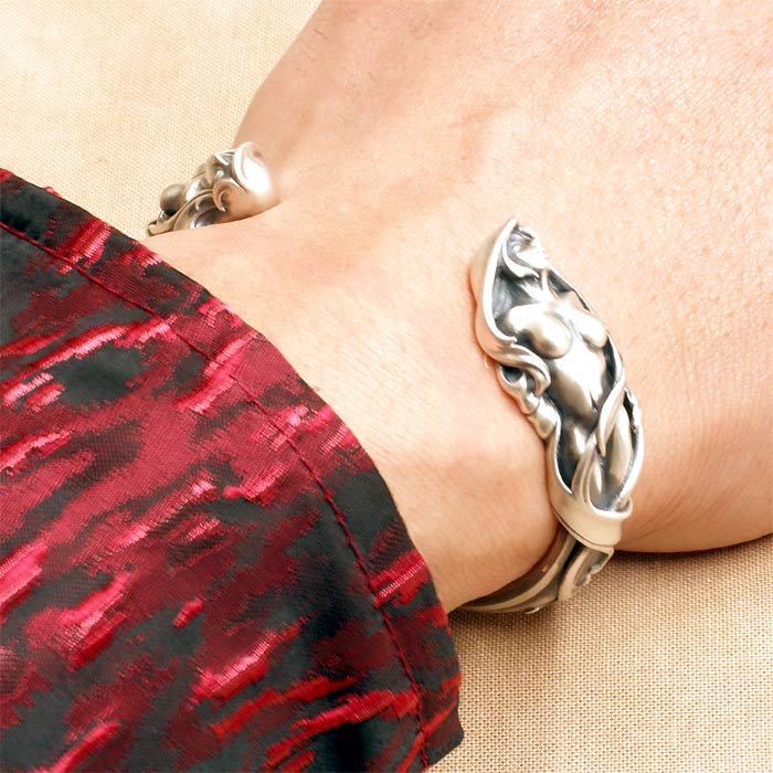 Mad Graffiti【マッドグラフィティ】シルバー バングル プリヴィリッジ