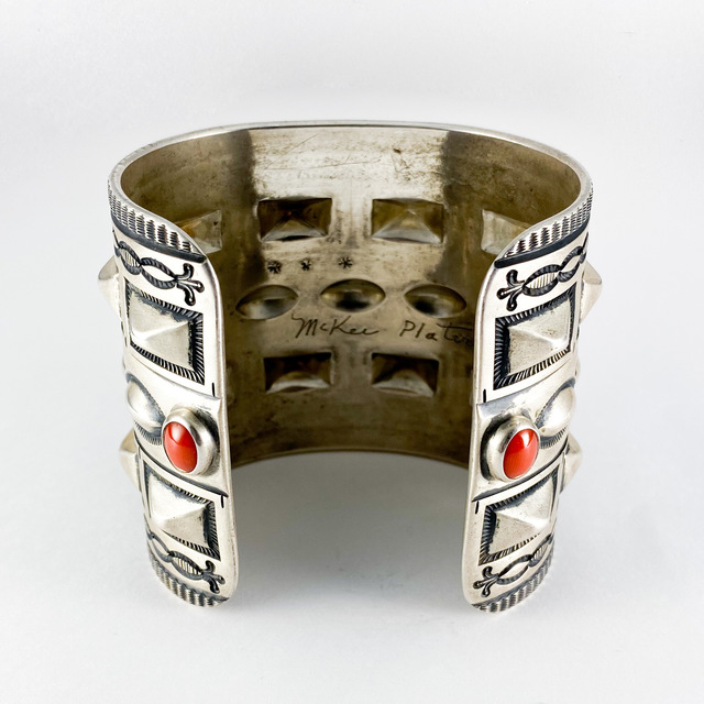 Mckee Platero Coral Bangle 311 | ターコイズ・メンズシルバー