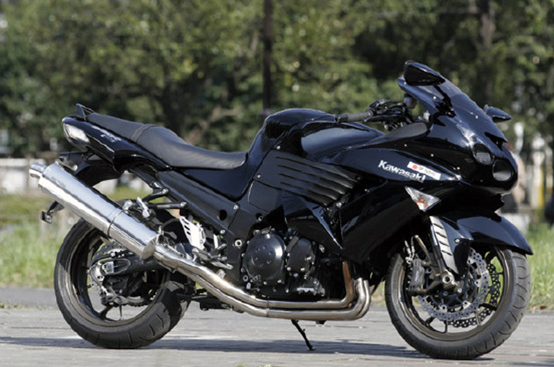 なお様 マザーオブパールの文字盤が美しいナビタイマーをお迎え