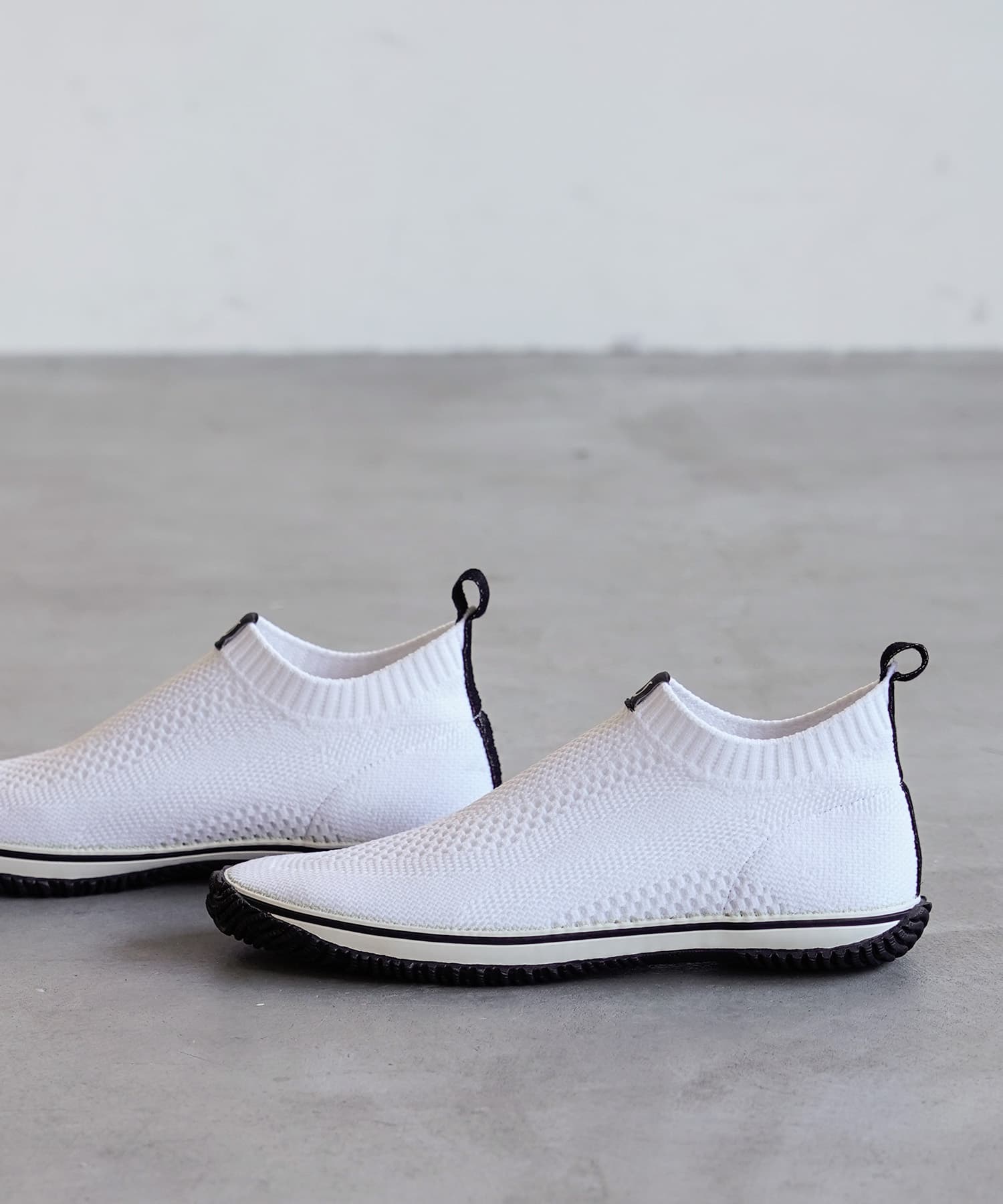 SP-528 White/Black | 国産ハンドメイド スニーカー スピングル