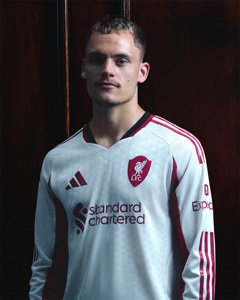 アディダス リヴァプール 25-26シーズンモデルユニフォーム