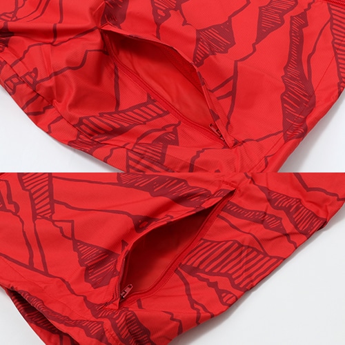 21-22 バイエルン・ミュンヘン ウィンドブレーカー／サッカーショップKAMO