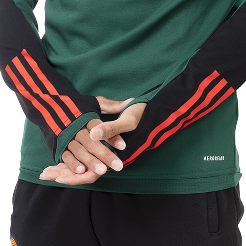 23-24 マンチェスター・ユナイテッド トレーニングトップ／サッカー