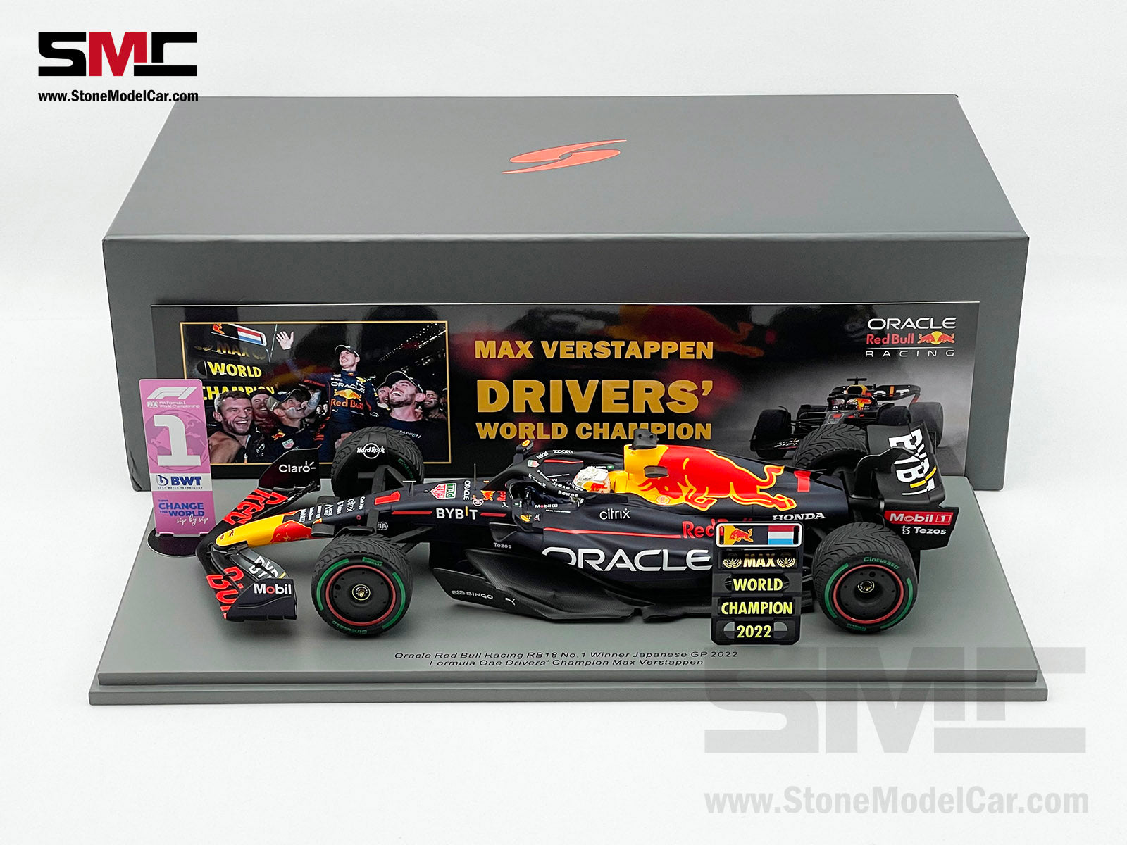 1 Max Verstappen 2022 World Champion Red Bull F1 RB18 Japan GP 1