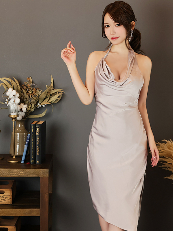 XSサイズあり【Veautt/ヴュート】【OF05】ドレープ/ ホルターネック