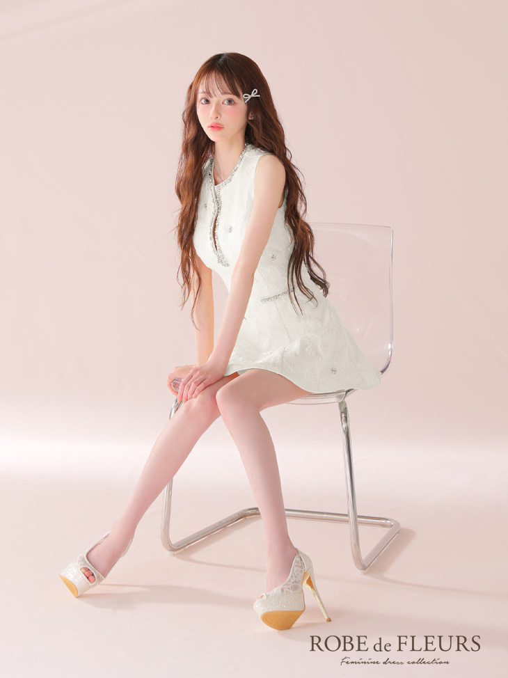 XSサイズあり【ROBE de FLEURS/ローブドフルール】ビジューライン