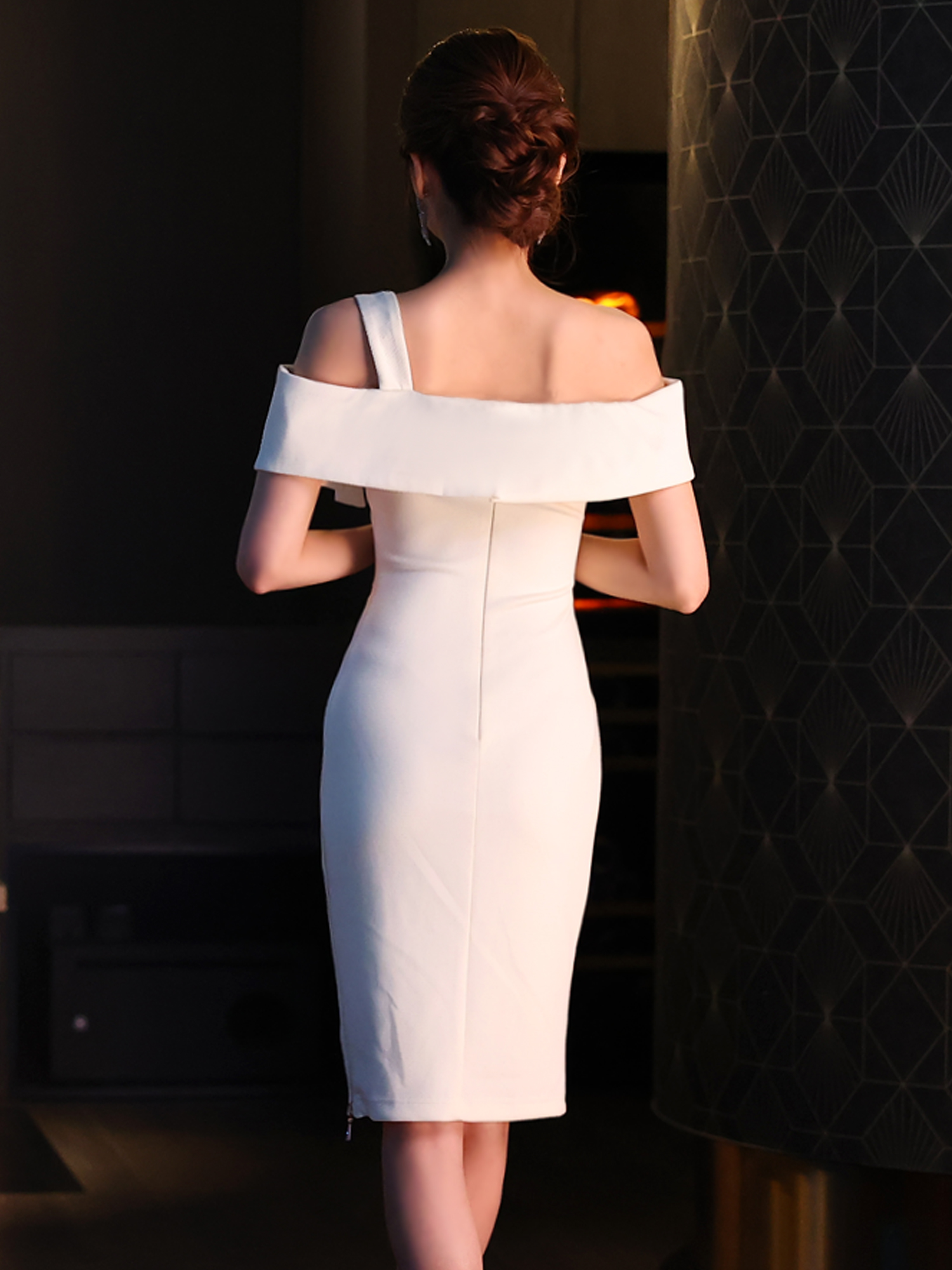 XSサイズあり【Veautt/ヴュート】【OF05】オフショルダー/ シンプル