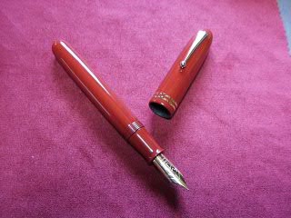 コラム パイロット製インキ止め式万年筆の操作方法について