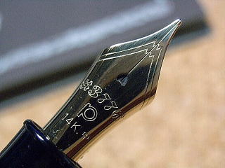 プラチナ ＃3776純金肥後象嵌万年筆「サクラ」「イチョウ」新発売！