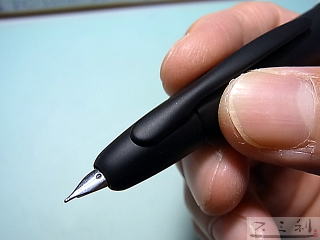 パイロット キャップレス・ブラックマット万年筆（マットブラック