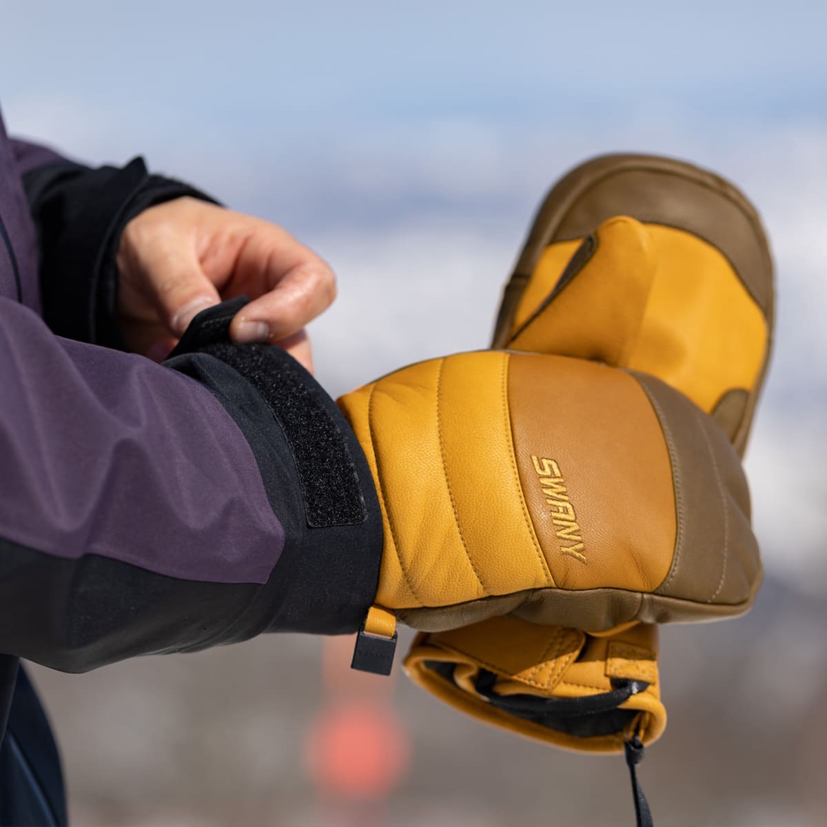 スワニー グローブ Calore カローレ Mサイズ SB-470 Calore（カローレ