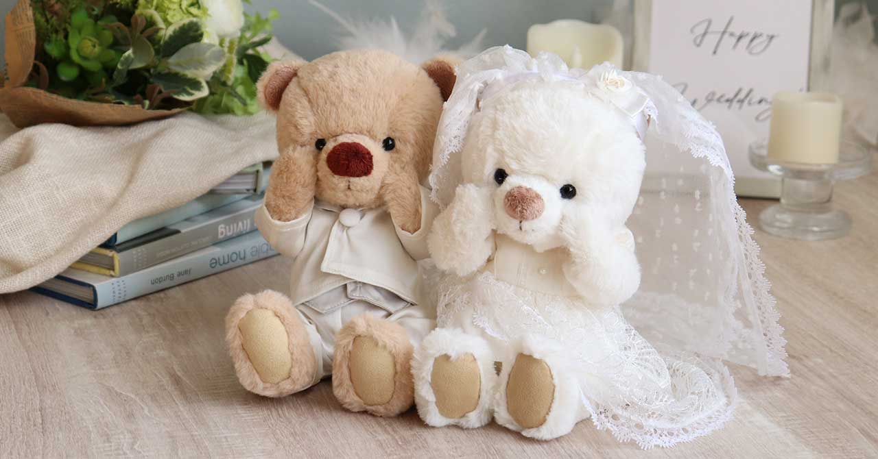 結婚式を彩るウェルカムベア｜新郎新婦への結婚祝いギフト