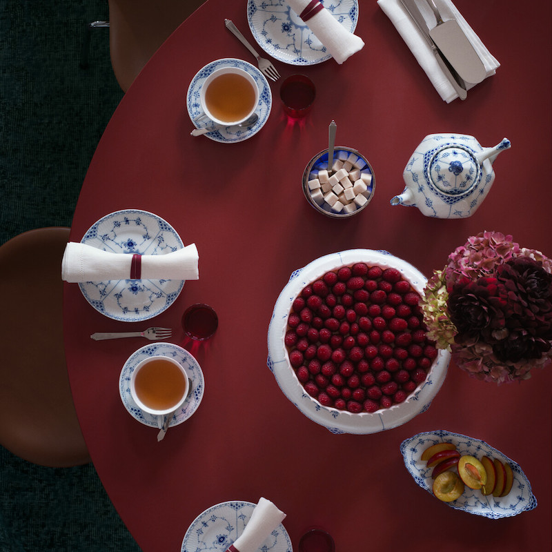 ブルーフルーテッド ハーフレース ティーカップ&ソーサー 220ml