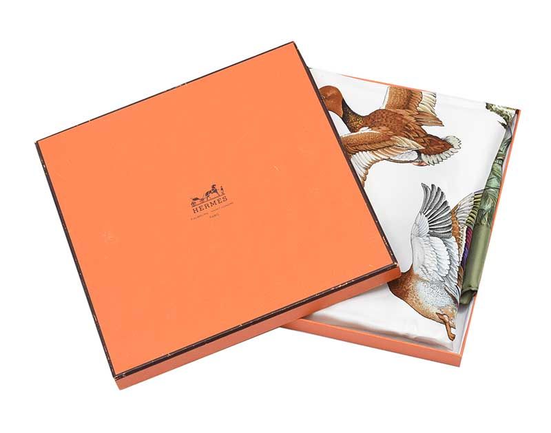 HERMES 'HALTE EN CAMARGUE' SILK SCARF WITH PRESENTATION BOX