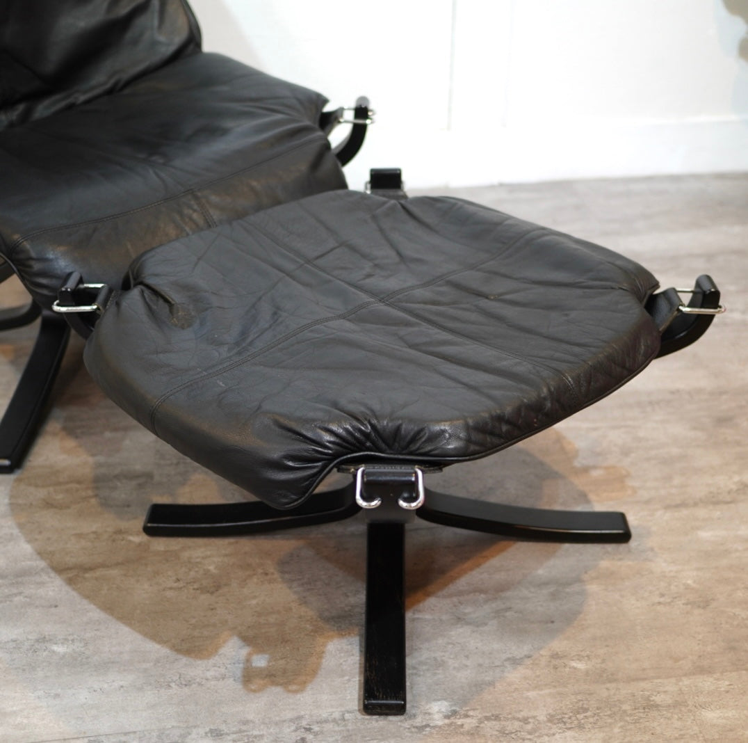 バットネ / Vatne ファルコンチェア＆オットマン 本革 北欧