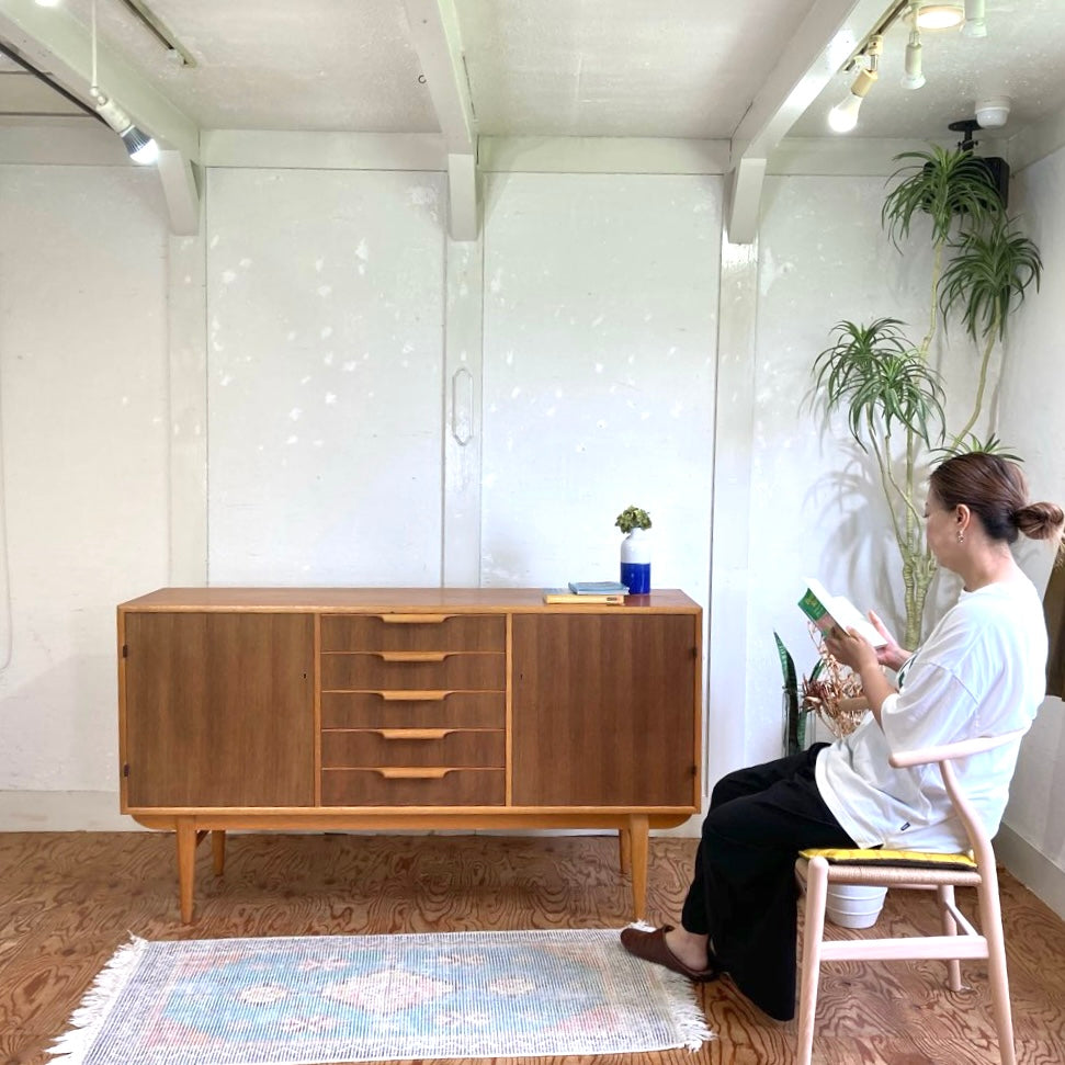 北欧 チーク材 サイドボード ヴィンテージ 中古 大きい 収納 棚 引出し