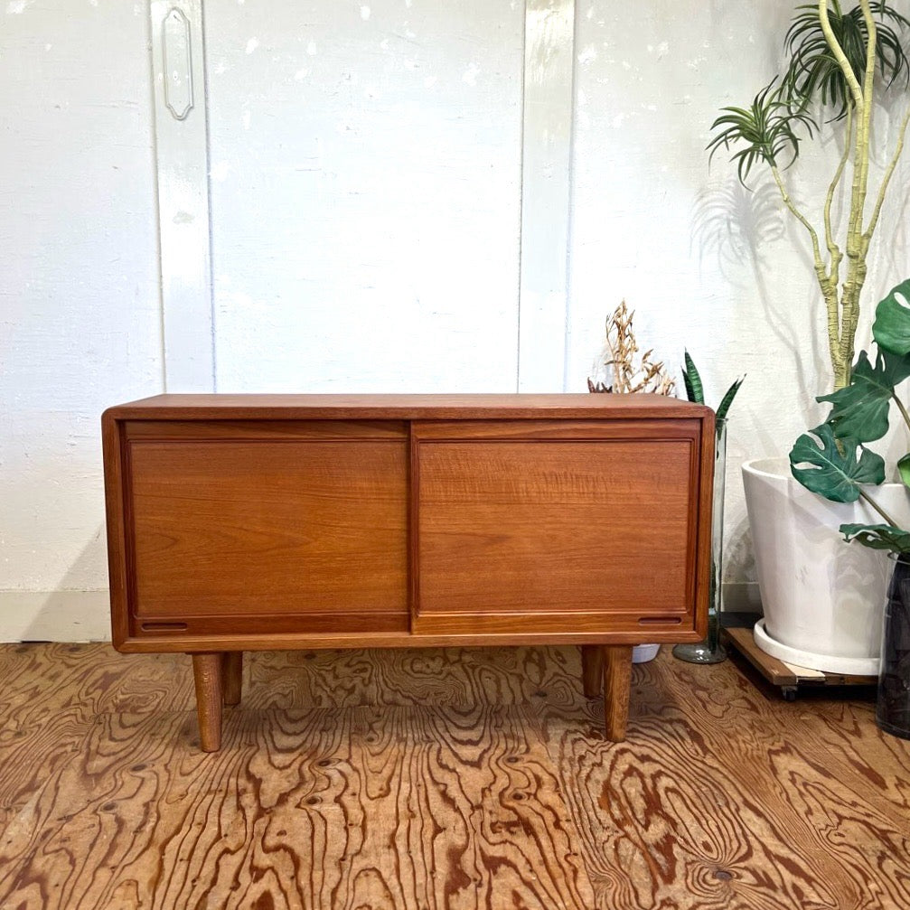 ジャパンヴィンテージ サイドボード キャビネット チーク材 リメイク