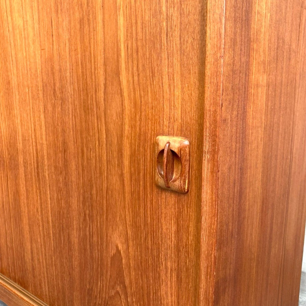 北欧ヴィンテージ チーク材 サイドボード キャビネット 中古 希少