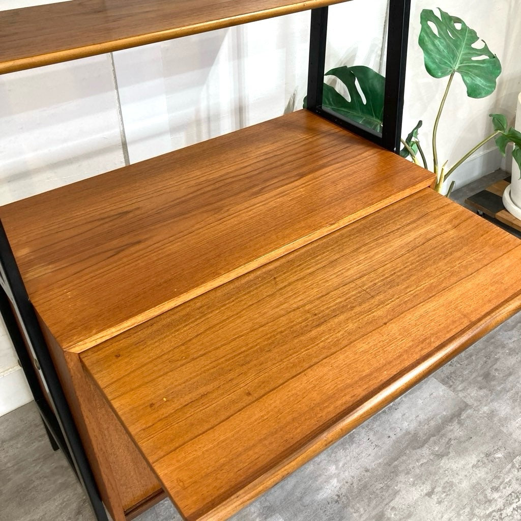 北欧ヴィンテージシェルフ チーク材 スウェーデン 本棚 ブックシェルフ