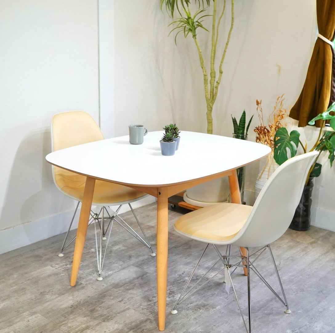 カリモク60 karimoku Dテーブル ダイニングテーブル 中古 カフェ