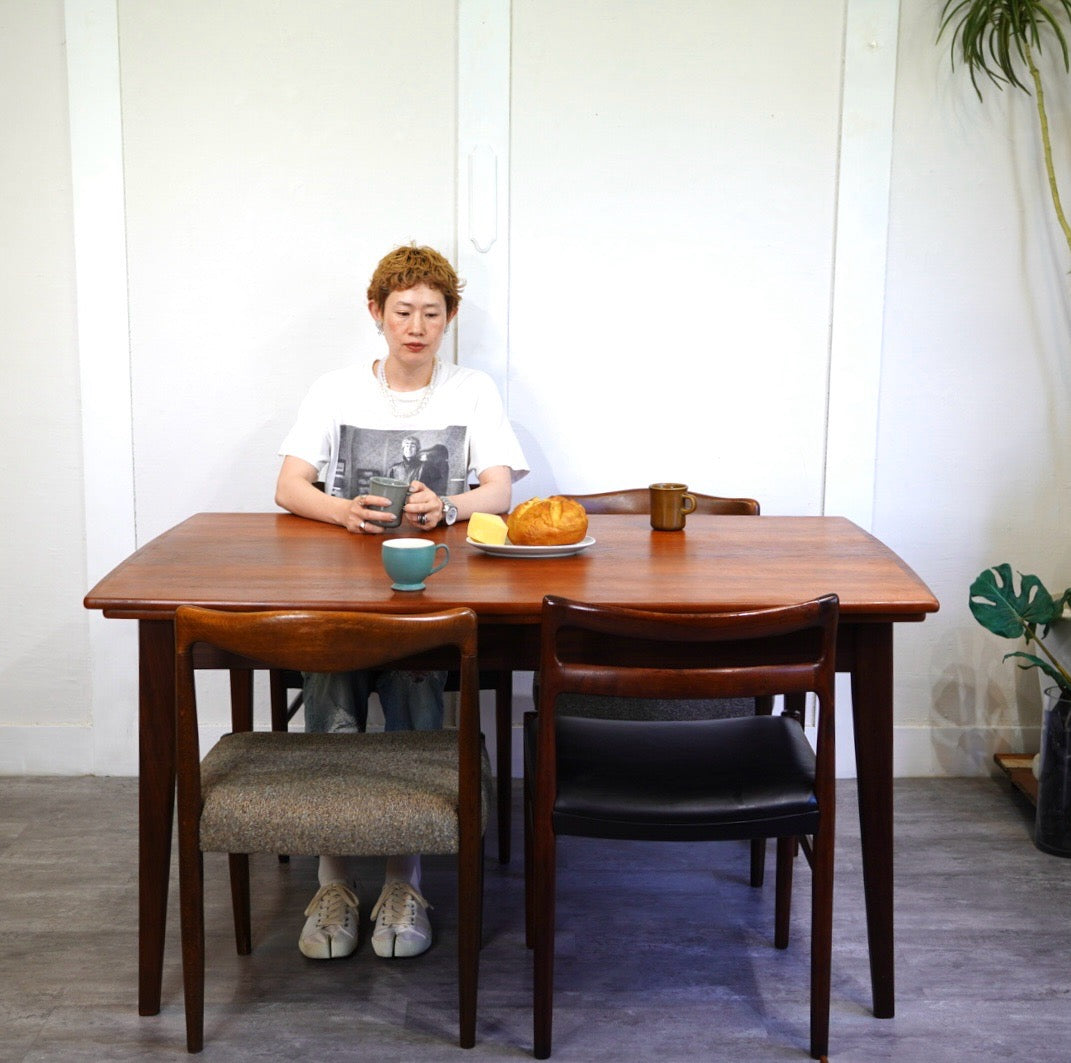 北欧 デンマーク エクステンション ダイニングテーブル 伸長式 チーク