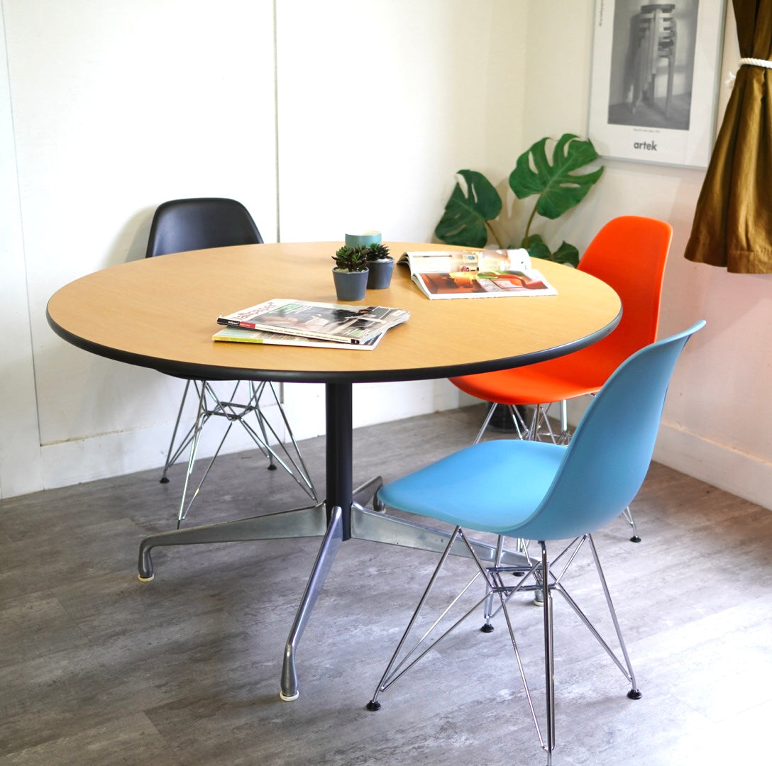 ハーマンミラー Herman Miller ラウンドテーブル セグメントベース