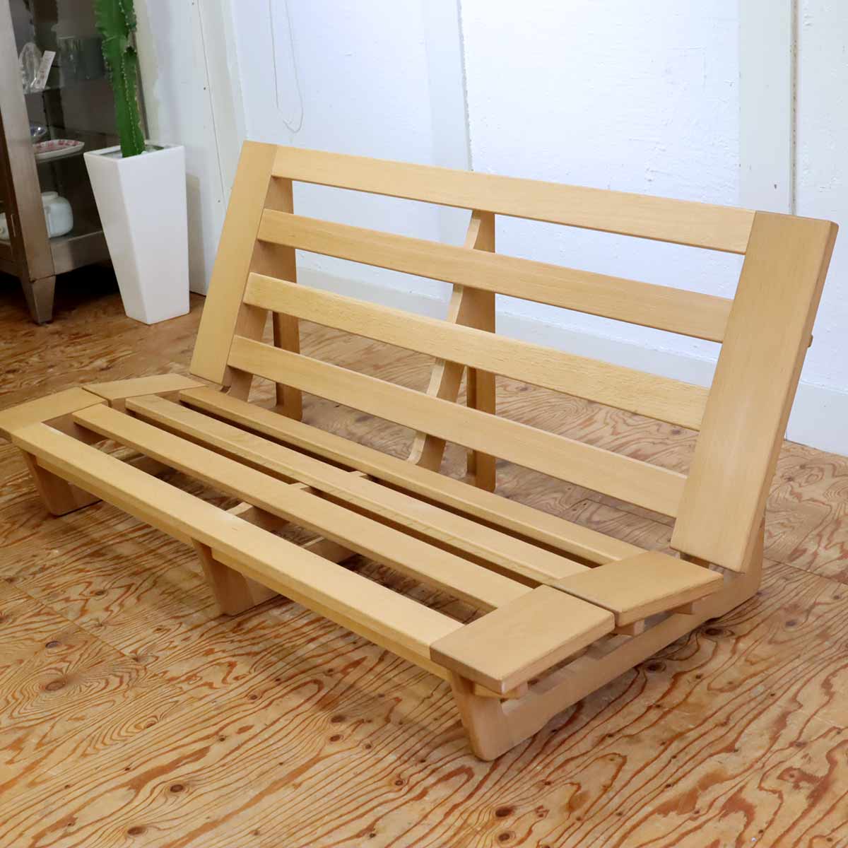 久和屋 ELEMENT エレメント ソファ ベンチソファ グリーン 中古 床