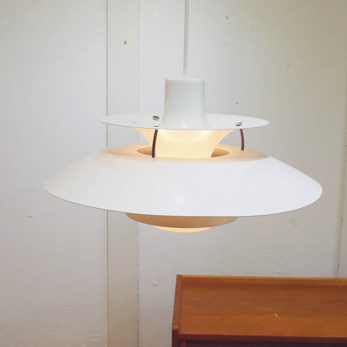 ルイスポールセン / Louis Poulsen PH5 クラシックホワイト ペンダント