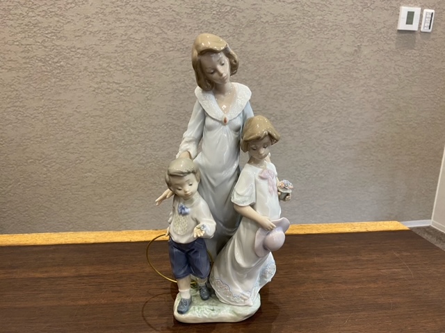 リヤドロ『フィギュリン 陶器人形』 ｜骨董品買取 緑和堂