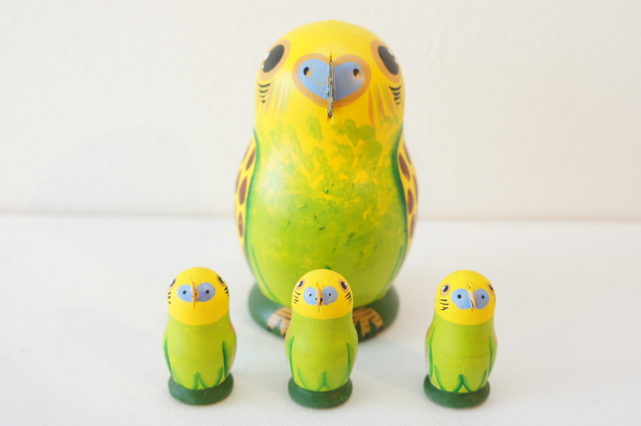 ニキーチン工房作 セキセイインコ親子マトリョーシカ 3+1ピース 2色 /7.3cm
