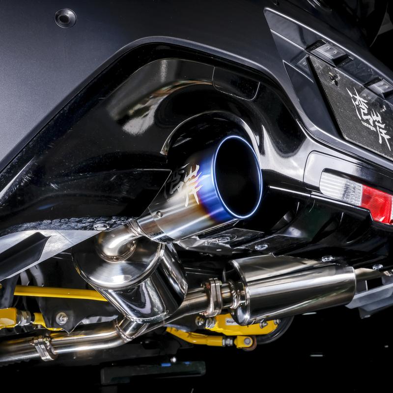 湾岸 トヨタ 86 GR86 ZN8 FA24 車検対応 3P構造 チタン製 左右出し MT