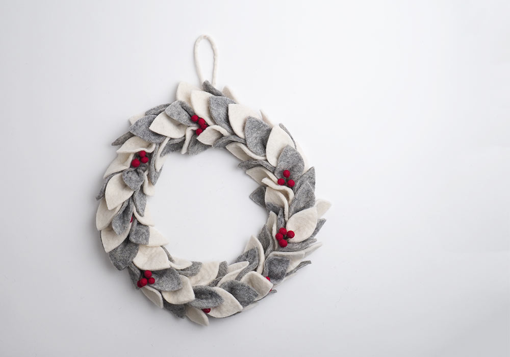 Wreath フェルト クリスマス リース（ホワイト / グレー / ベリー
