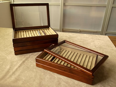 ペントレイ（蓋なし） [万年筆,波板,起毛状布,スタッキング可能,15本入れ]